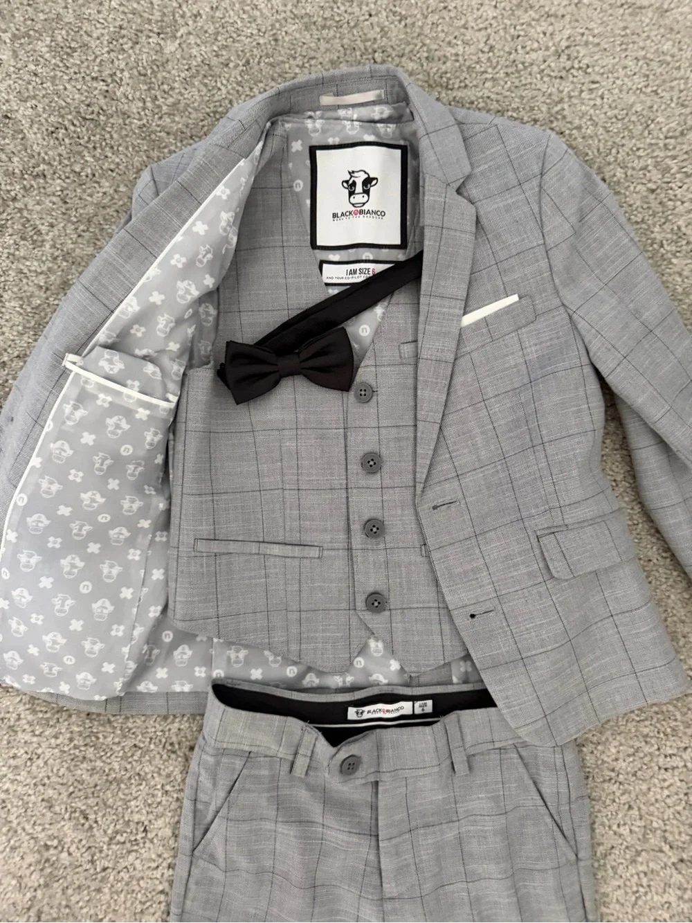 Boys' Gray Plaid 3-Piece Suit - Classic Tailored Style
